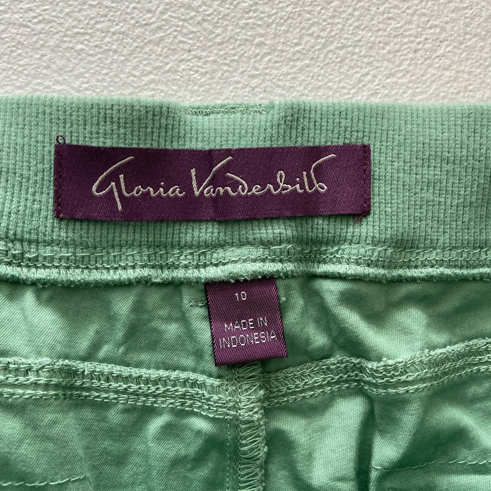 Gloria Vanderbilt women’s green soft waistband tie cinched hem capri pants 10 - Picture 7 of 9
